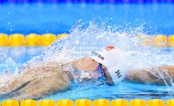 基德盛赞克莱关键贡献，其能量与经验成球队咬住比赛核心要素