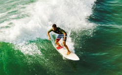 定位球战术成胜负手，桑德兰力克强敌暴露阿森纳控制力隐忧