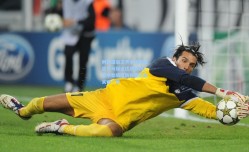 利物浦后卫齐米卡斯加盟罗马接近达成协议，意甲劲旅后防补强迈出关键一步