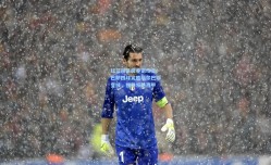 红蓝风暴席卷诺坎普！巴萨四球完胜毕尔巴鄂竞技，强势领跑西甲